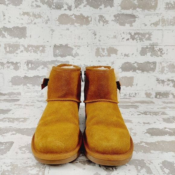 Koolaburra by UGG Victoria Mini Brown Suede Side Bow Winter Ankle Boots W288 - Picture 3 of 10